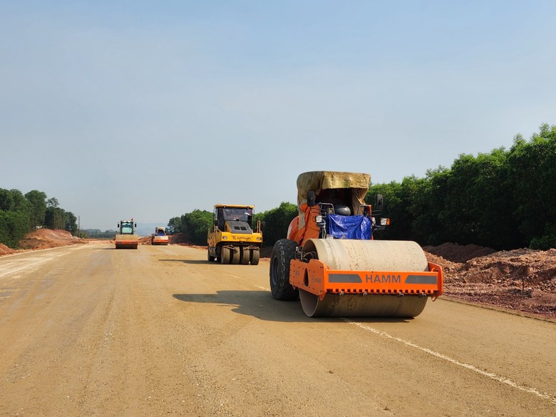 Cương quyết dừng thi c&ocirc;ng nếu ph&aacute;t hiện nguy cơ g&acirc;y mất an to&agrave;n tại dự &aacute;n giao th&ocirc;ng- Ảnh 1.