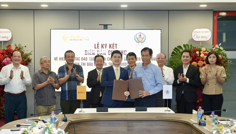 T&T Group hợp t&aacute;c ph&aacute;t triển b&oacute;ng b&agrave;n th&agrave;nh t&iacute;ch cao
- Ảnh 1.