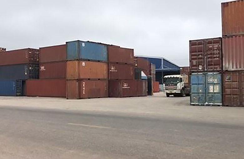 Người bị bắt c&ugrave;ng chủ tịch v&agrave; c&aacute;c trưởng ph&ograve;ng ở TX Cửa L&ograve; l&agrave; ai?- Ảnh 2.