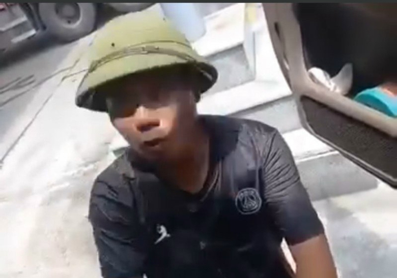 Lào Cai xác minh việc thu 500 nghìn đồng/lượt xe hàng vào cửa khẩu Kim Thành- Ảnh 1. Lào Cai xác minh việc thu 500 nghìn đồng/lượt xe hàng vào cửa khẩu Kim Thành- Ảnh 1.