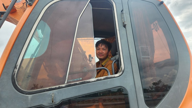 Làm ngày, làm đêm để rút ngắn tiến độ thi công nút giao cao tốc đa tầng 1.400 tỷ đồng- Ảnh 11. Làm ngày, làm đêm để rút ngắn tiến độ thi công nút giao cao tốc đa tầng 1.400 tỷ đồng- Ảnh 11.