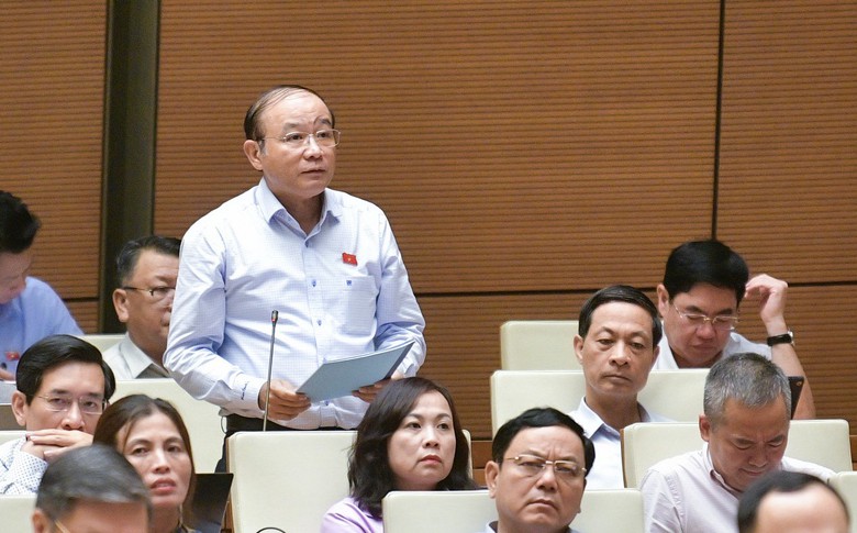 Đại biểu Quốc hội đề xuất tăng kết nối đường sắt, hiện đại h&oacute;a cảng biển- Ảnh 2.