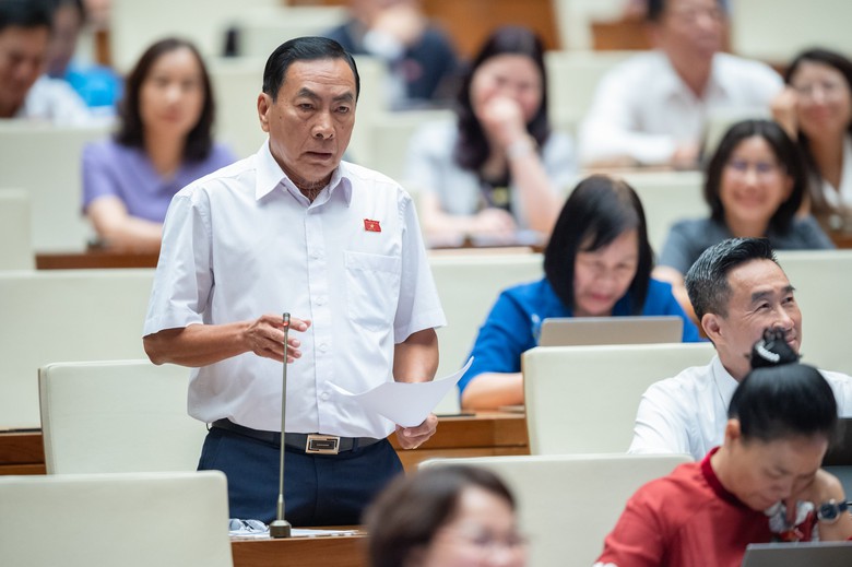 Đề xuất c&aacute;n bộ sai phạm tự khai b&aacute;o, trả tiền bất hợp ph&aacute;p sẽ được "kh&eacute;p hồ sơ"- Ảnh 1.