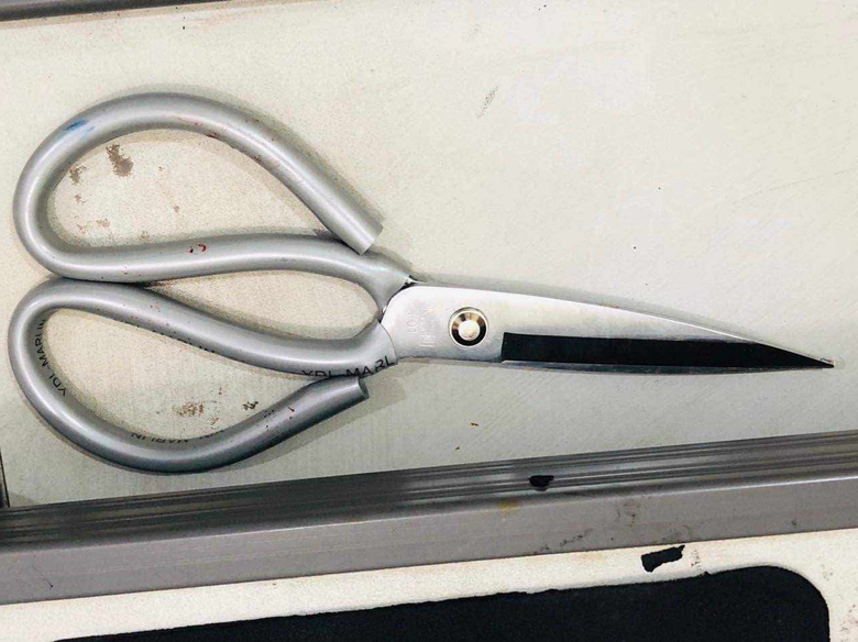 Lời khai của nghi phạm đ&acirc;m ph&oacute; ch&aacute;nh t&ograve;a &aacute;n huyện ở Quảng Trị- Ảnh 2.