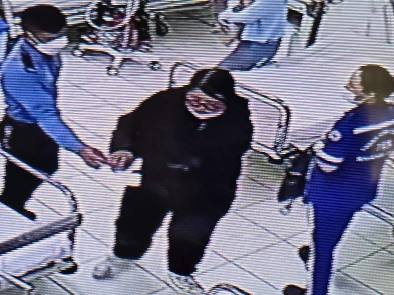 Công an TP Nha Trang truy tìm nghi can gây tai nạn khiến cháu bé 7 tuổi tử vong- Ảnh 2. Công an TP Nha Trang truy tìm nghi can gây tai nạn khiến cháu bé 7 tuổi tử vong- Ảnh 2.