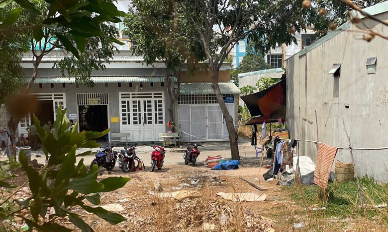 Vợ chết ch&aacute;y, chồng bị thương trong căn nh&agrave; kh&oacute;a tr&aacute;i cửa- Ảnh 1.