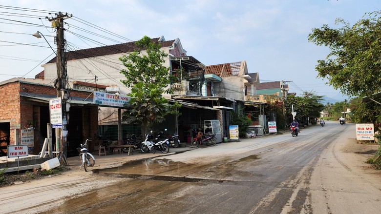 Cao tốc Quảng Ng&atilde;i - Ho&agrave;i Nhơn: Mặt bằng chưa th&ocirc;ng, đất đắp vẫn thiếu- Ảnh 1.