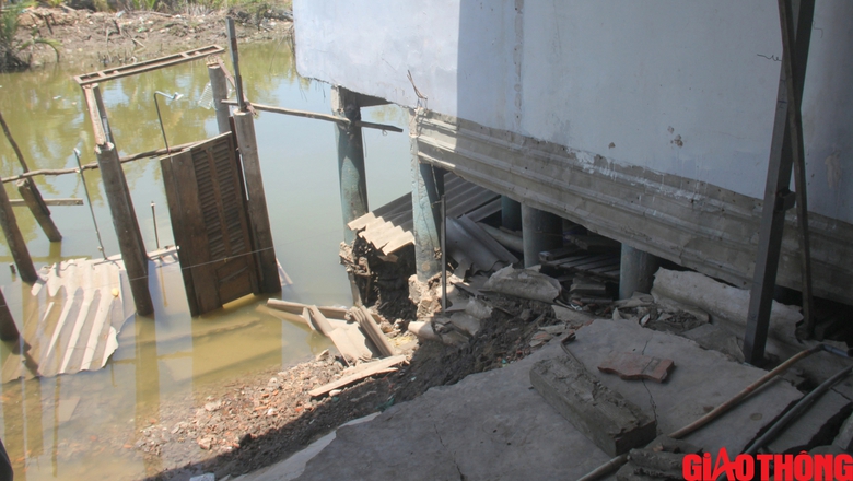 Sạt lở tuyến k&ecirc;nh x&aacute;ng Bạc Li&ecirc;u - C&agrave; Mau: Nh&agrave; ch&igrave;m nghỉm trong t&iacute;ch tắc- Ảnh 6.