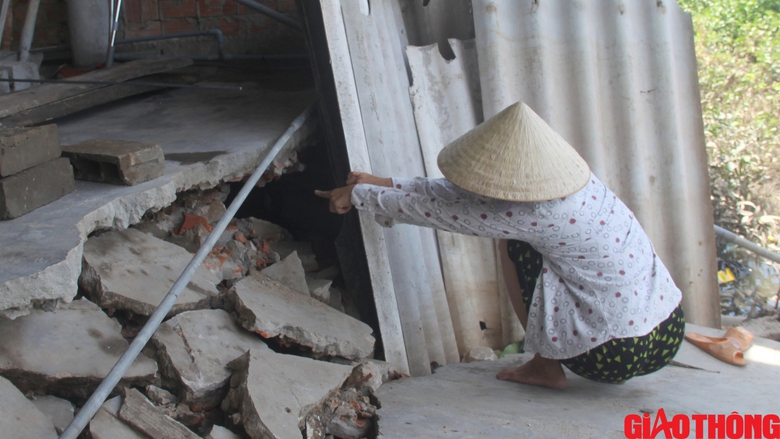 Sạt lở tuyến k&ecirc;nh x&aacute;ng Bạc Li&ecirc;u - C&agrave; Mau: Nh&agrave; ch&igrave;m nghỉm trong t&iacute;ch tắc- Ảnh 7.