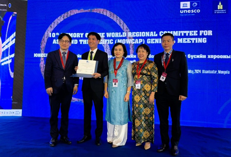 Cận cảnh cửu đỉnh - Ho&agrave;ng cung Huế vừa được vinh danh Di sản tư liệu thế giới- Ảnh 2.