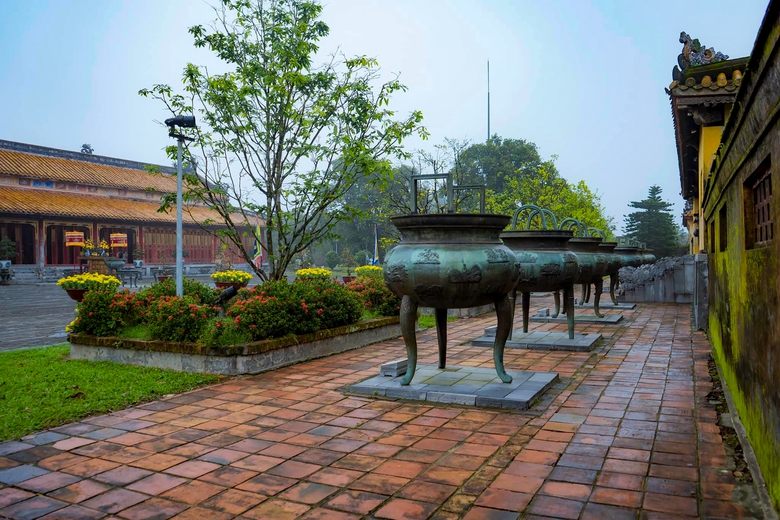 Cận cảnh cửu đỉnh - Ho&agrave;ng cung Huế vừa được vinh danh Di sản tư liệu thế giới- Ảnh 3.