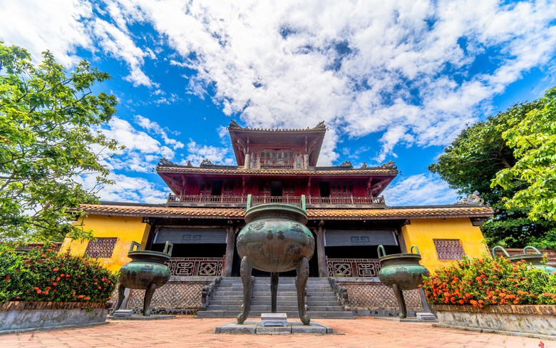 Cận cảnh cửu đỉnh - Ho&agrave;ng cung Huế vừa được vinh danh Di sản tư liệu thế giới