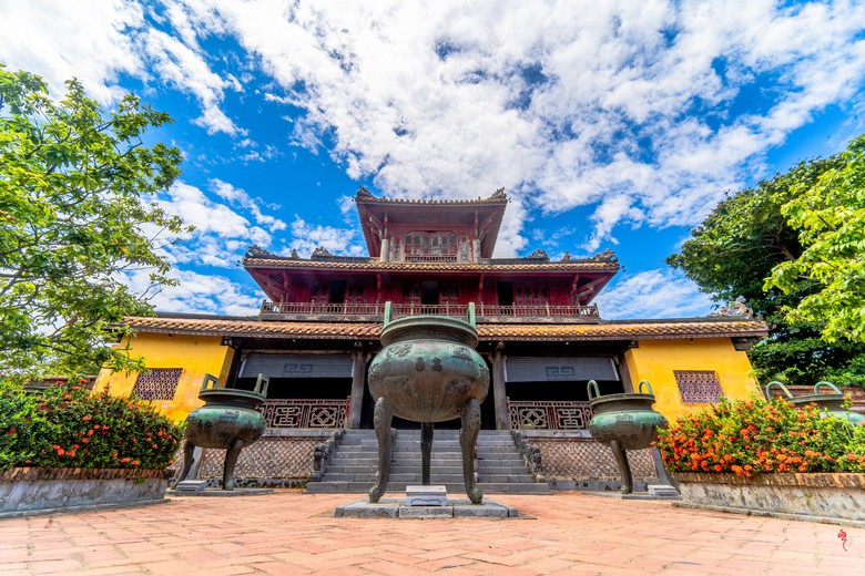 Cận cảnh cửu đỉnh - Ho&agrave;ng cung Huế vừa được vinh danh Di sản tư liệu thế giới- Ảnh 5.