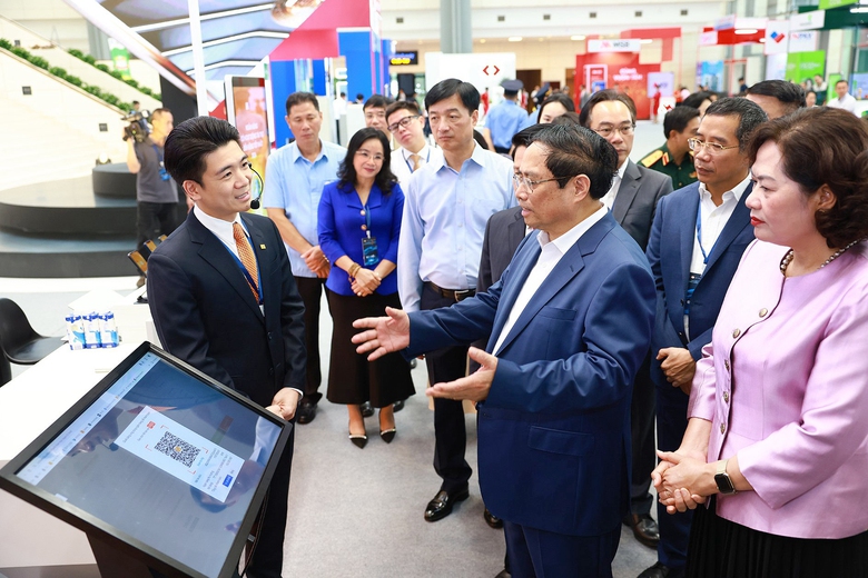 Giải ph&aacute;p số cho doanh nghiệp của SHB nổi bật tại sự kiện Chuyển đổi số ng&agrave;nh ng&acirc;n h&agrave;ng- Ảnh 1.