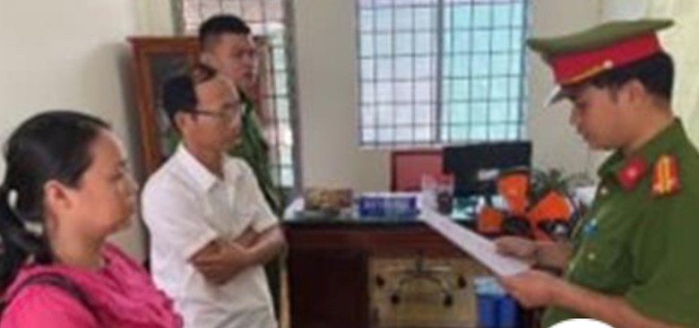 Khởi tố ba cán bộ xã vì để xảy ra khai thác cát trái phép- Ảnh 2. Khởi tố ba cán bộ xã vì để xảy ra khai thác cát trái phép- Ảnh 2.