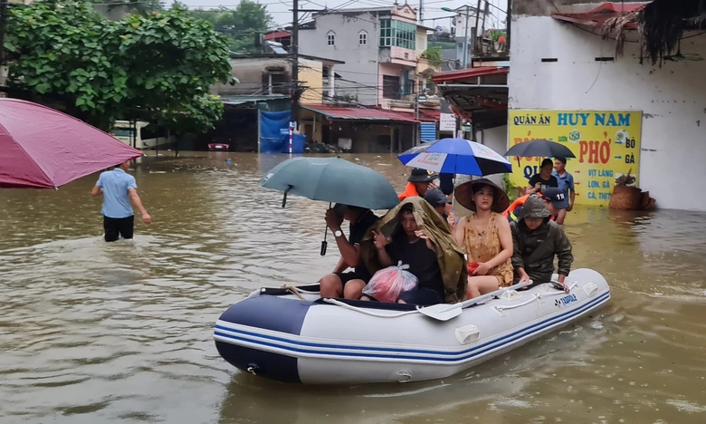 Thủ tướng chỉ đạo khắc phục hậu quả mưa lũ, ngập lụt tại miền Bắc- Ảnh 1.