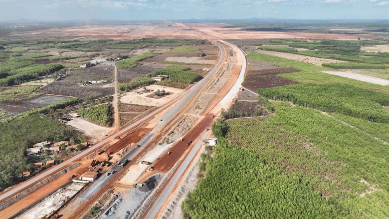 Nỗ lực khai th&aacute;c s&acirc;n bay Long Th&agrave;nh năm 2026- Ảnh 2.