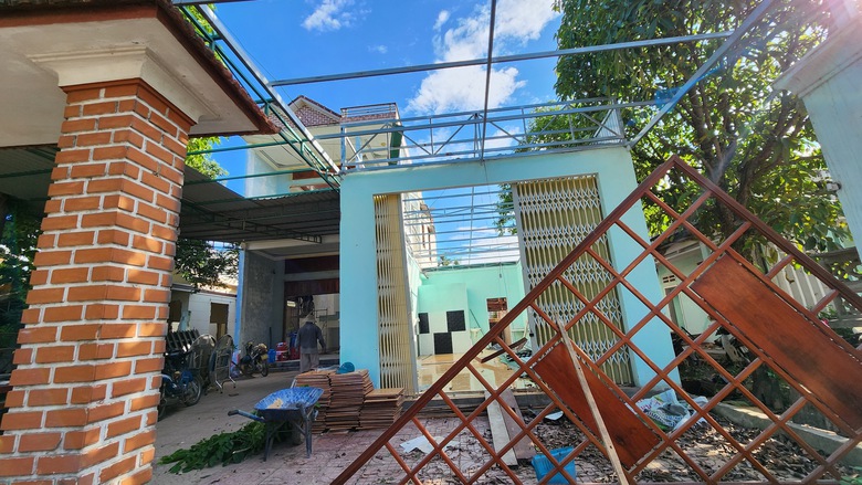 Quảng Ngãi: Người dân tháo dỡ nhà, kịp bàn giao mặt bằng làm cao tốc trước 30/6- Ảnh 1. Quảng Ngãi: Người dân tháo dỡ nhà, kịp bàn giao mặt bằng làm cao tốc trước 30/6- Ảnh 1.