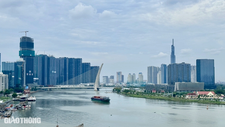 TP.HCM l&ecirc;n phương &aacute;n kết nối s&acirc;n bay Long Th&agrave;nh bằng đường thủy- Ảnh 1.