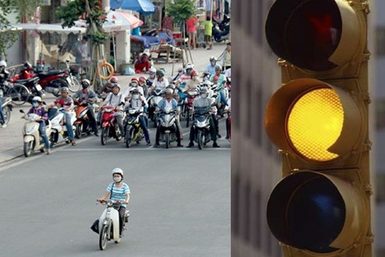 Đề xuất mới về vượt đ&egrave;n v&agrave;ng trong dự thảo Luật Trật tự ATGT- Ảnh 1.