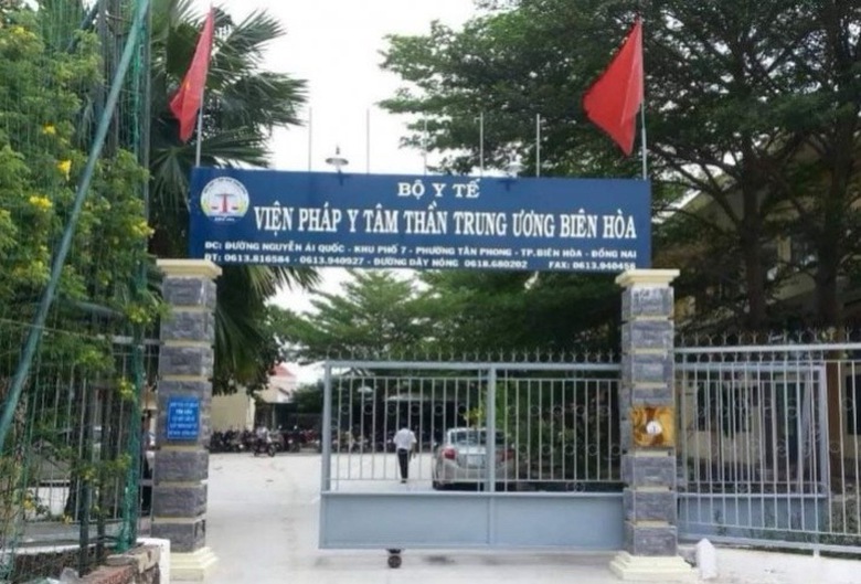 Bắt viện trưởng, viện ph&oacute; của Viện Ph&aacute;p y t&acirc;m thần Trung ương Bi&ecirc;n H&ograve;a- Ảnh 1.