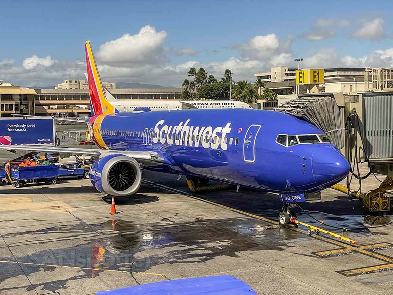 Chuyến bay của hãng Southwest Airlines suýt lao xuống biển ngoài khơi một hòn đảo giữa Thái Bình Dương. (Ảnh: SanSpotter) Chuyến bay của hãng Southwest Airlines suýt lao xuống biển ngoài khơi một hòn đảo giữa Thái Bình Dương. (Ảnh: SanSpotter)