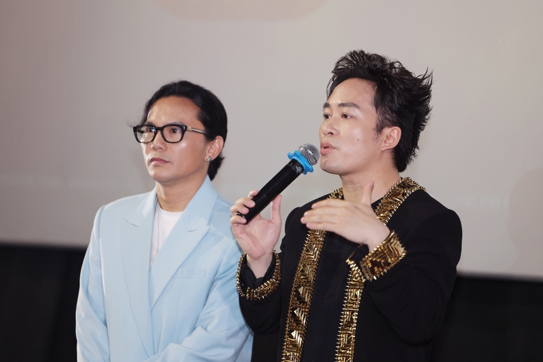 Ca sĩ T&ugrave;ng Dương khiến kh&aacute;n giả "nổi da g&agrave;" với MV C&aacute;nh chim Phượng Ho&agrave;ng- Ảnh 1.