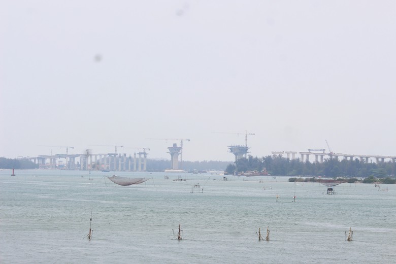 B&agrave;n giao mặt bằng dự &aacute;n đường ven biển v&agrave; cầu vượt s&ocirc;ng Hương trong th&aacute;ng 7- Ảnh 4.