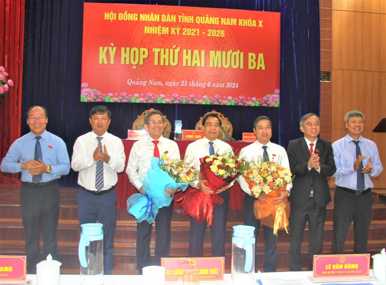 Quảng Nam bầu chủ tịch v&agrave; 2 ph&oacute; chủ tịch tỉnh- Ảnh 1.