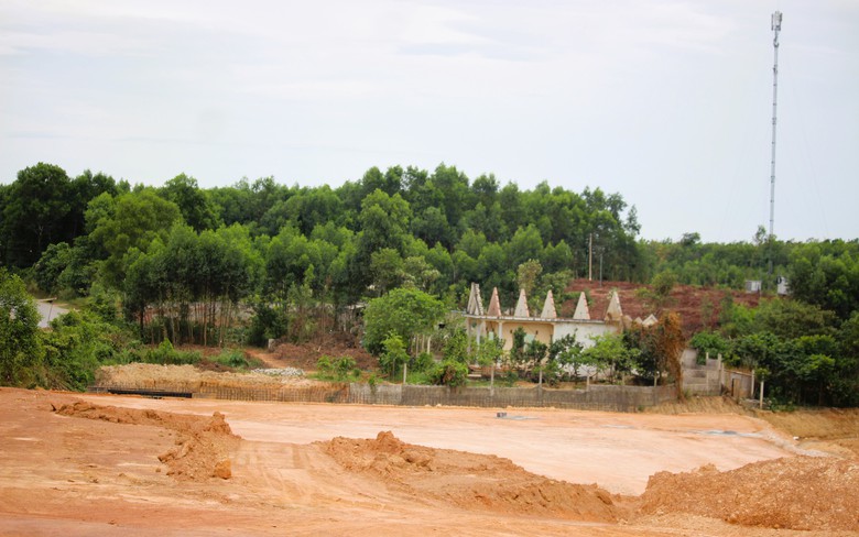 Cưỡng chế thu hồi đất thi c&ocirc;ng cao tốc Vạn Ninh - Cam Lộ