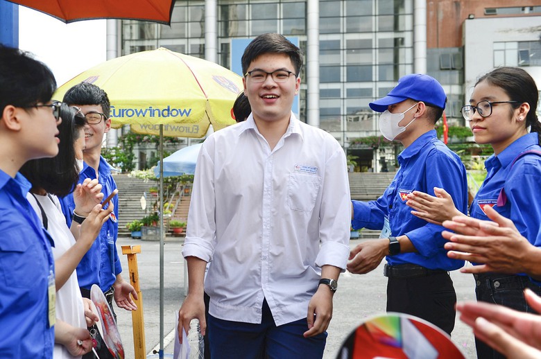 Muốn đạt điểm cao m&ocirc;n Văn, th&iacute; sinh ghi nhớ c&aacute;c "chi&ecirc;u" n&agrave;y- Ảnh 1.