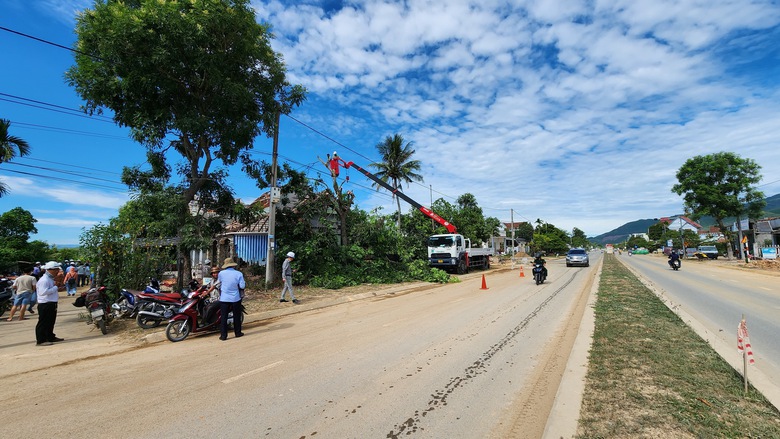 Th&aacute;o dỡ căn nh&agrave; cuối c&ugrave;ng b&agrave;n giao mặt bằng cao tốc Quảng Ng&atilde;i - Ho&agrave;i Nhơn- Ảnh 2.