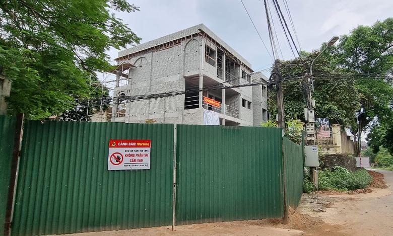 Vụ đứt c&aacute;p thang tời ở H&agrave; Nội l&agrave;m 3 người tử vong: UBND huyện Quốc Oai b&aacute;o c&aacute;o g&igrave;?- Ảnh 1.