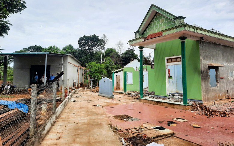 Nhiều n&uacute;t thắt mặt bằng cao tốc Vạn Ninh - Cam Lộ đ&atilde; được th&aacute;o gỡ