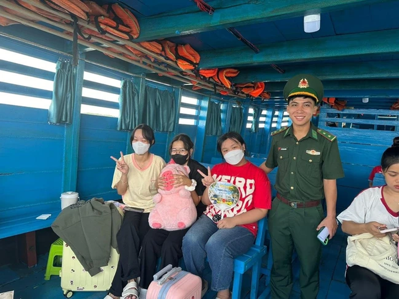 TP.HCM: Th&iacute; sinh rạng rỡ, tự tin bước v&agrave;o m&ocirc;n thi tốt nghiệp THPT đầu ti&ecirc;n- Ảnh 17.