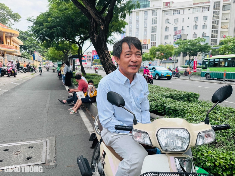 TP.HCM: Th&iacute; sinh rạng rỡ, tự tin bước v&agrave;o m&ocirc;n thi tốt nghiệp THPT đầu ti&ecirc;n- Ảnh 12.