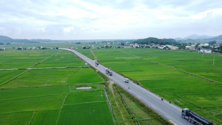 Nỗ lực n&acirc;ng cấp, sửa chữa, tối ưu hiệu quả khai th&aacute;c c&aacute;c tuyến đường ở xứ Nghệ- Ảnh 3.