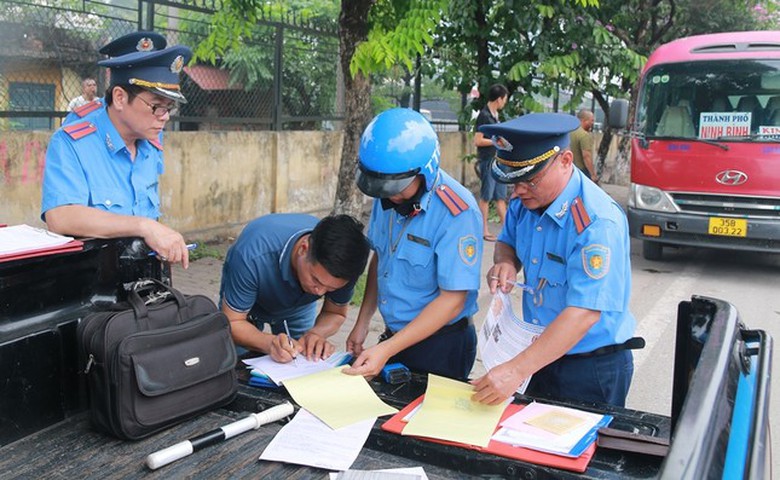 Thanh tra GTVT H&agrave; Nội xử l&yacute; gần 7.000 vi phạm, phạt hơn 23 tỷ đồng- Ảnh 1.