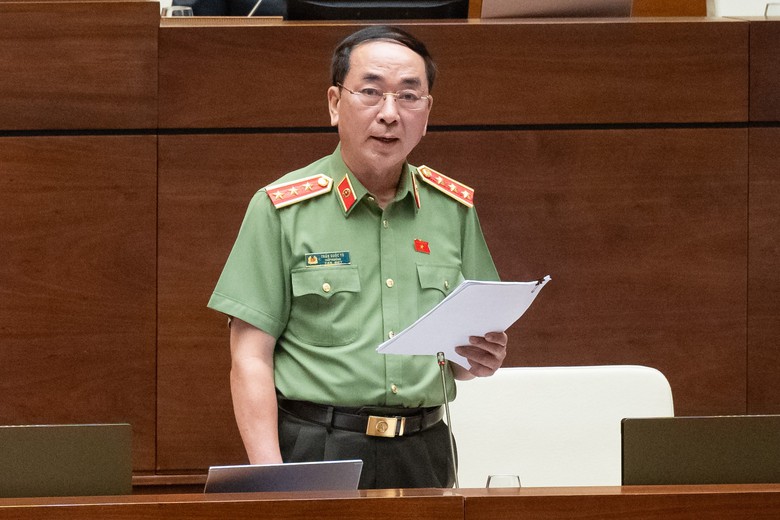 T&aacute;n th&agrave;nh giao Bộ trưởng C&ocirc;ng an quyết định biện ph&aacute;p cảnh vệ trong trường hợp cấp thiết- Ảnh 3.