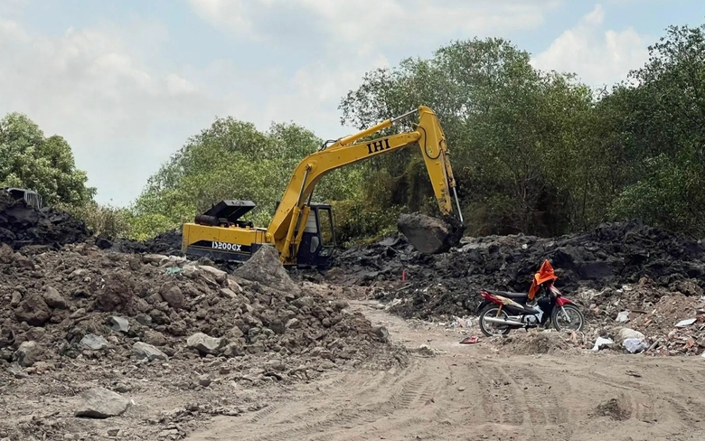 Ai 'ph&ugrave; ph&eacute;p' hồ sơ m&ocirc;i trường để Unicons thi c&ocirc;ng tại dự &aacute;n ngh&igrave;n tỷ?