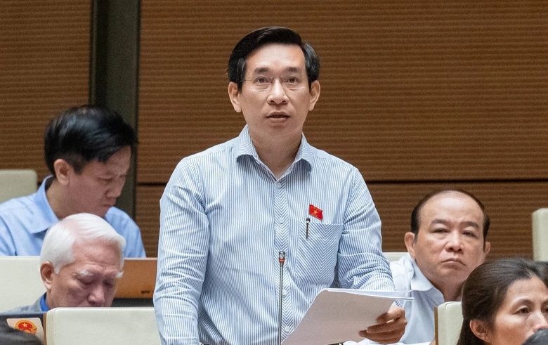 Kh&ocirc;ng phải khai b&aacute;o nếu d&ugrave;ng dao tr&ecirc;n 20cm để lao động sản xuất- Ảnh 2.