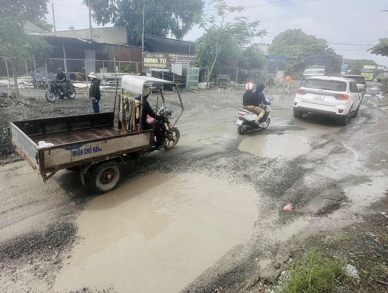 Đồng Nai: Kiểm tra, sửa chữa hư hỏng trên đường BOT 768- Ảnh 2. Đồng Nai: Kiểm tra, sửa chữa hư hỏng trên đường BOT 768- Ảnh 2.