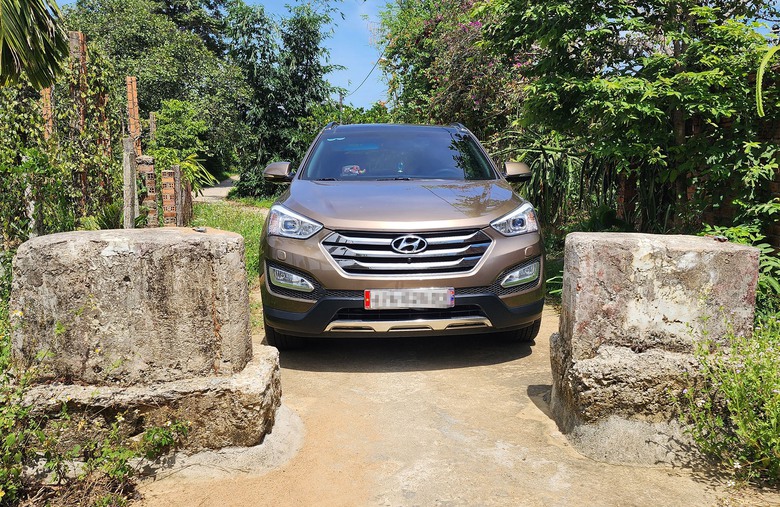 Đắk Lắk: D&acirc;n dựng trụ b&ecirc; t&ocirc;ng ngăn xe n&eacute; trạm BOT- Ảnh 3.