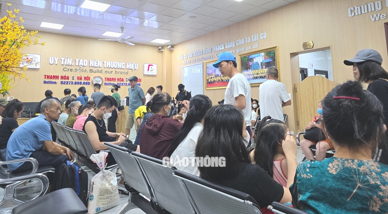 B&aacute;t nh&aacute;o vận tải kh&aacute;ch cố định Thanh H&oacute;a - H&agrave; Nội: V&eacute;n m&agrave;n b&iacute; mật chiếc &ldquo;lệnh b&agrave;i&rdquo;- Ảnh 1.