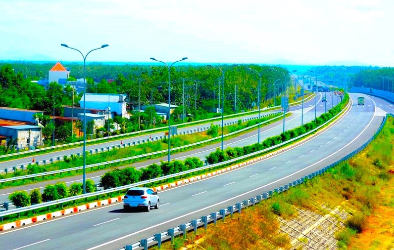 Đề xuất thu ph&iacute; cao tốc do Nh&agrave; nước đầu tư, mức cụ thể thế n&agrave;o?- Ảnh 1.