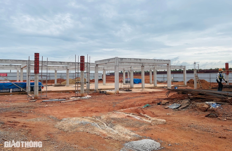 Ngắm th&aacute;p kh&ocirc;ng lưu s&acirc;n bay Long Th&agrave;nh cao hơn 91m- Ảnh 3.