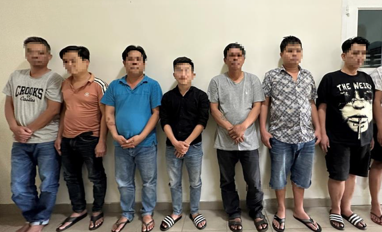 Triệt ph&aacute; ổ c&aacute; độ b&oacute;ng đ&aacute; qua mạng đ&atilde; giao dịch 57 tỷ đồng- Ảnh 2.