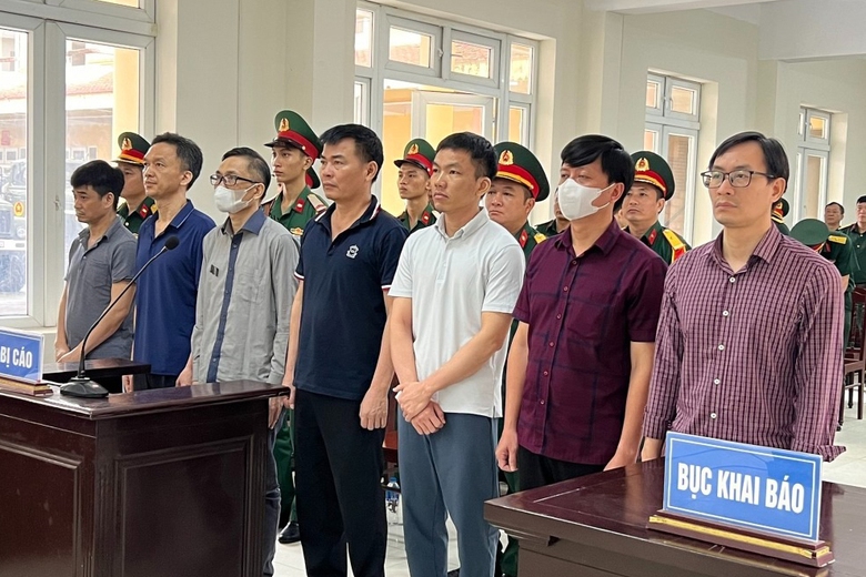 T&ograve;a &aacute;n qu&acirc;n sự giảm 3 năm t&ugrave; cho &ocirc;ng chủ Việt &Aacute; Phan Quốc Việt- Ảnh 1.