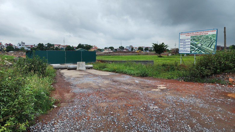 Xử phạt doanh nghiệp tự &yacute; đấu nối đường v&agrave;o QL1A sau phản &aacute;nh của b&aacute;o- Ảnh 1.