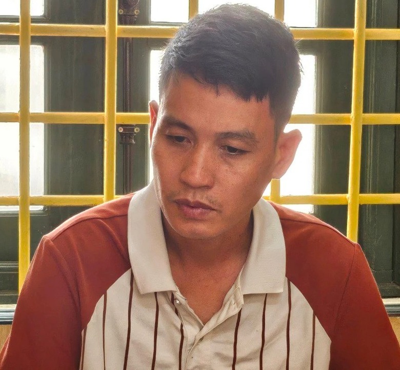 Sau khởi tố, đối tượng hút cát trái phép và chống đối cảnh sát bị phạt 85,5 triệu đồng- Ảnh 1. Sau khởi tố, đối tượng hút cát trái phép và chống đối cảnh sát bị phạt 85,5 triệu đồng- Ảnh 1.